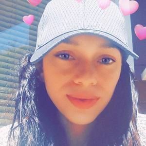 Meet your Posher, Lisset